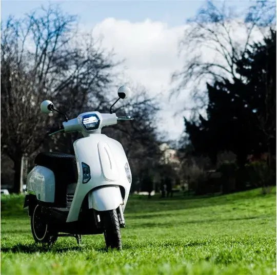 Scooter électrique Mob-ion AM1